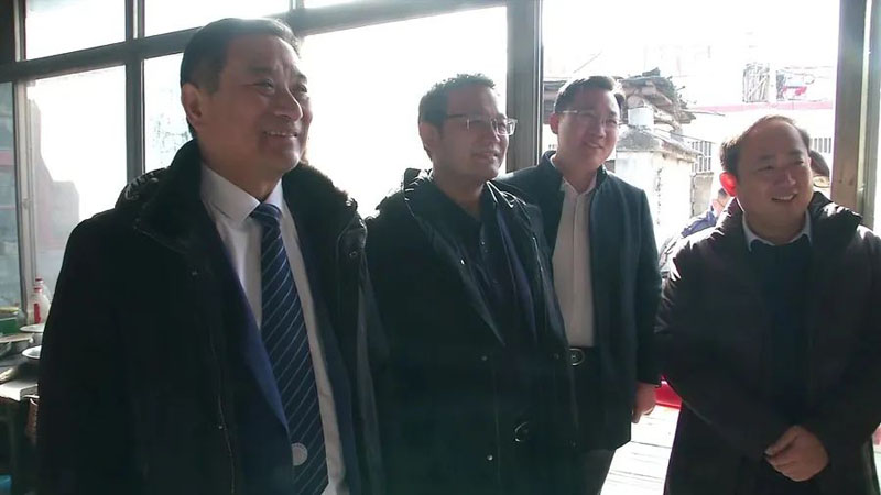 【公益慈善】济宁百亿游戏赴曲阜市尼山镇西白村走访慰问_百亿游戏