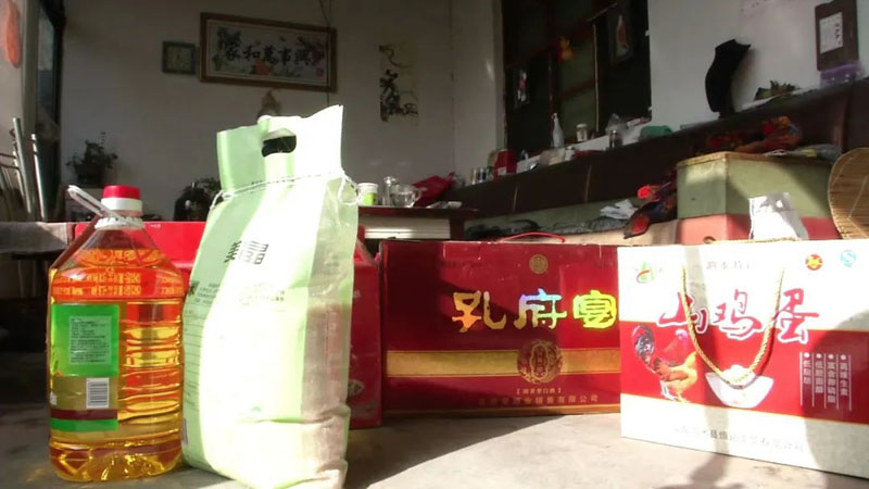 【公益慈善】济宁百亿游戏赴曲阜市尼山镇西白村走访慰问_百亿游戏
